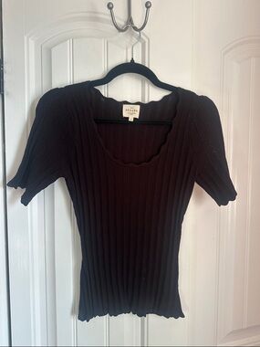 Sezane Black Ribbed Short-Sleeve Knit Top
